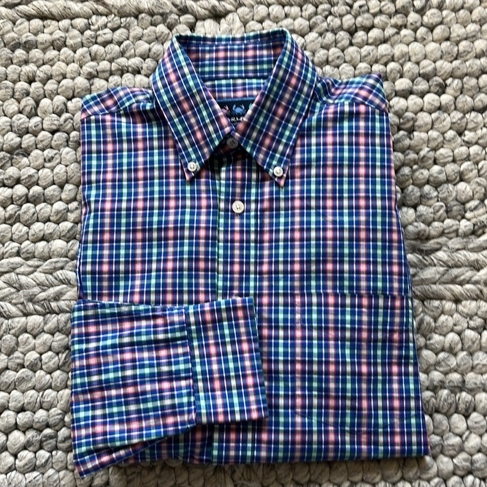 Charleston Threads crisp blue/pink/green button down shirt
